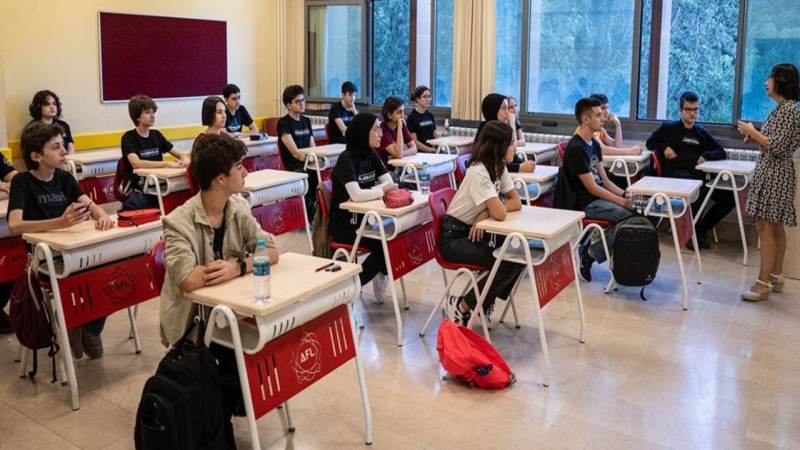 Kavga ettiği amcasını sokak ortasında tabancayla vurdu